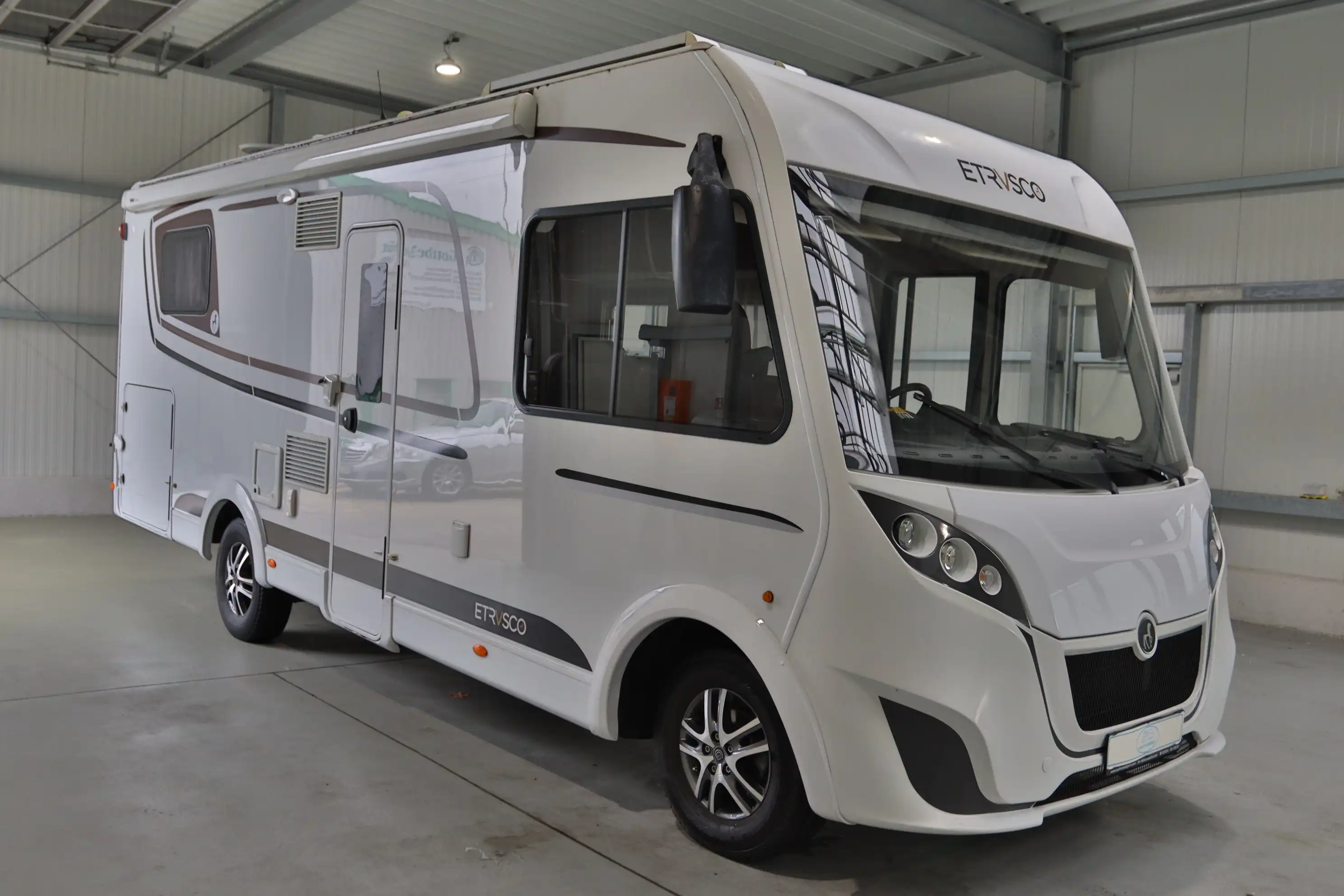 ETRUSCO I 7400 QB